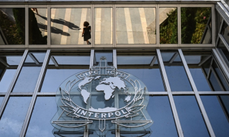 Monde. L’utilisation abusive des « notices rouges » d’Interpol pour cibler des dissident·e·s est une grave faute institutionnelle
