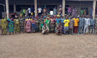 Amnesty International Bénin sensibilise les parents d’élèves sur l’hygiène scolaire dans le département de l’Ouémé.